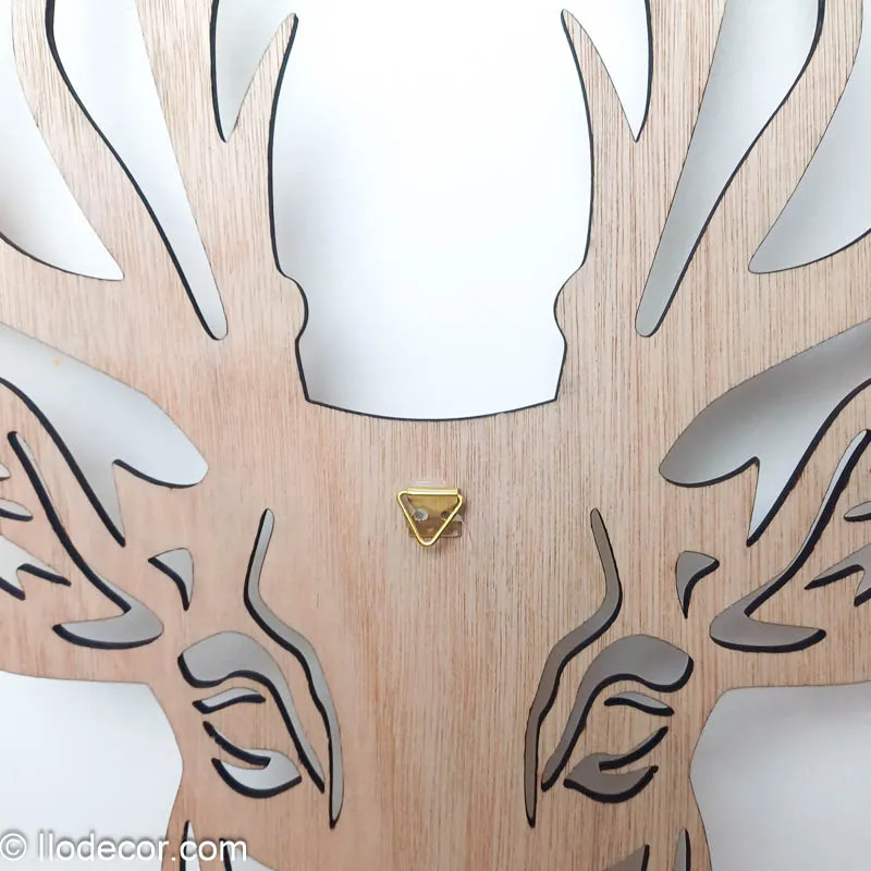tête de cerf géométrique en bois